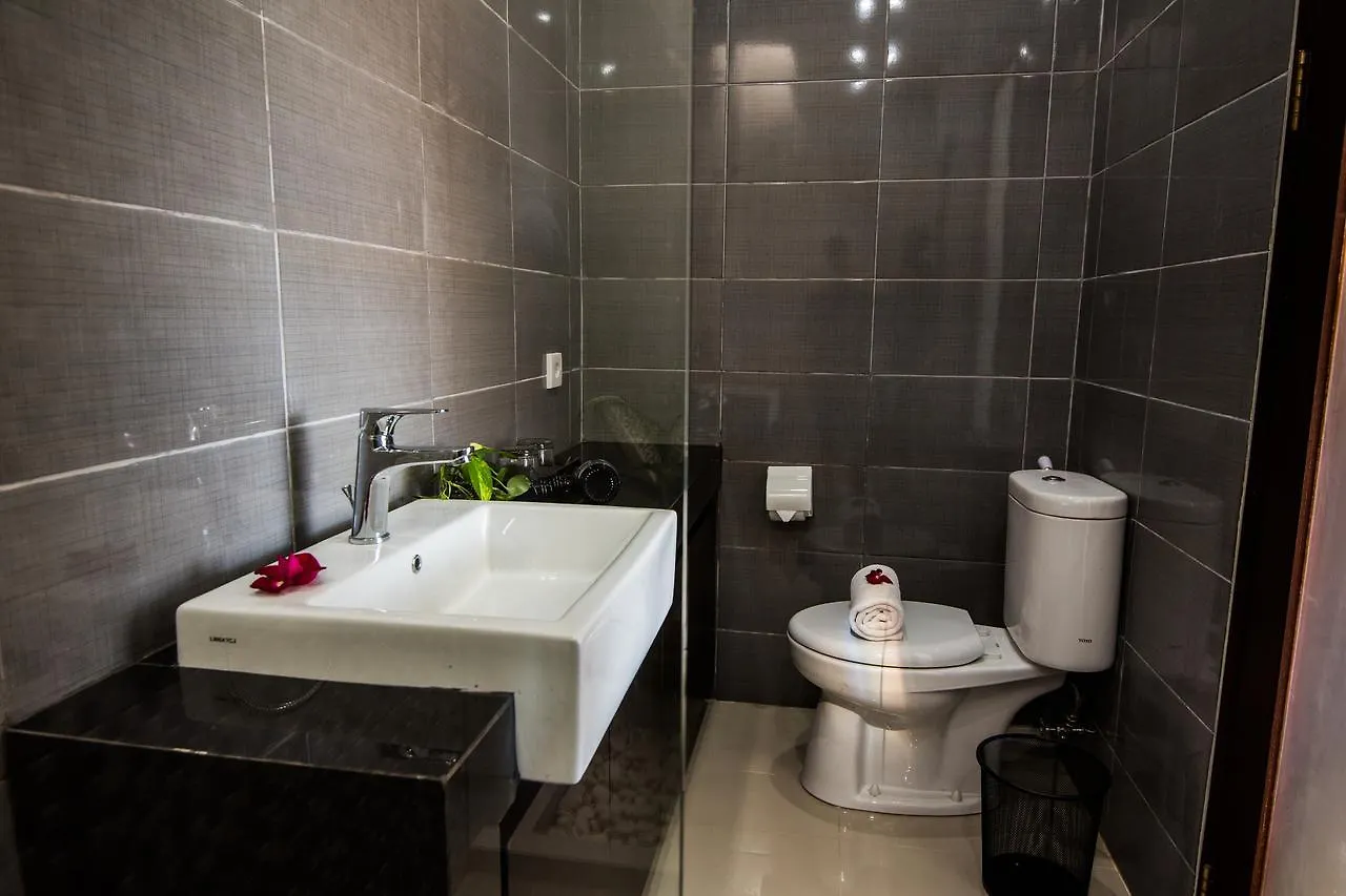 Legian Bisma Suite Kuta Lombok 2*, Μπαλί